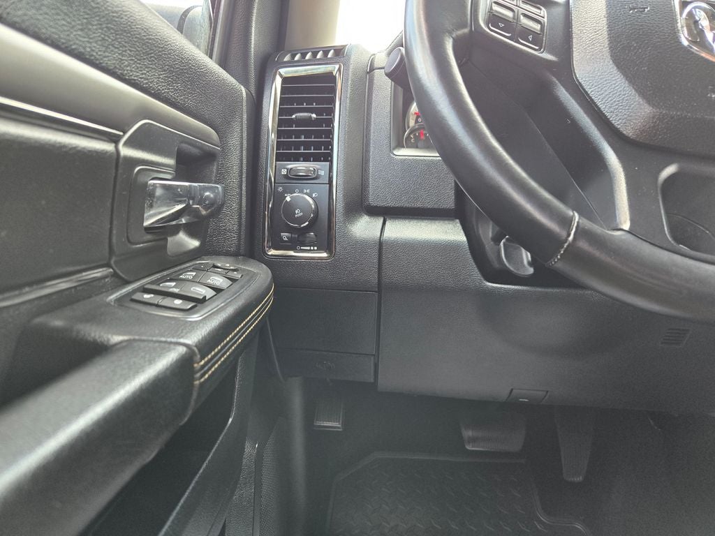 2016 RAM 1500 Sport