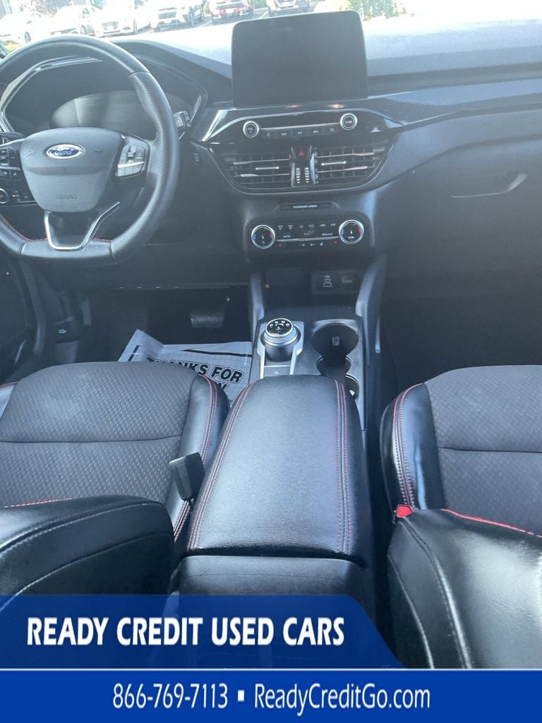 2025 Ford Escape ST-Line Select