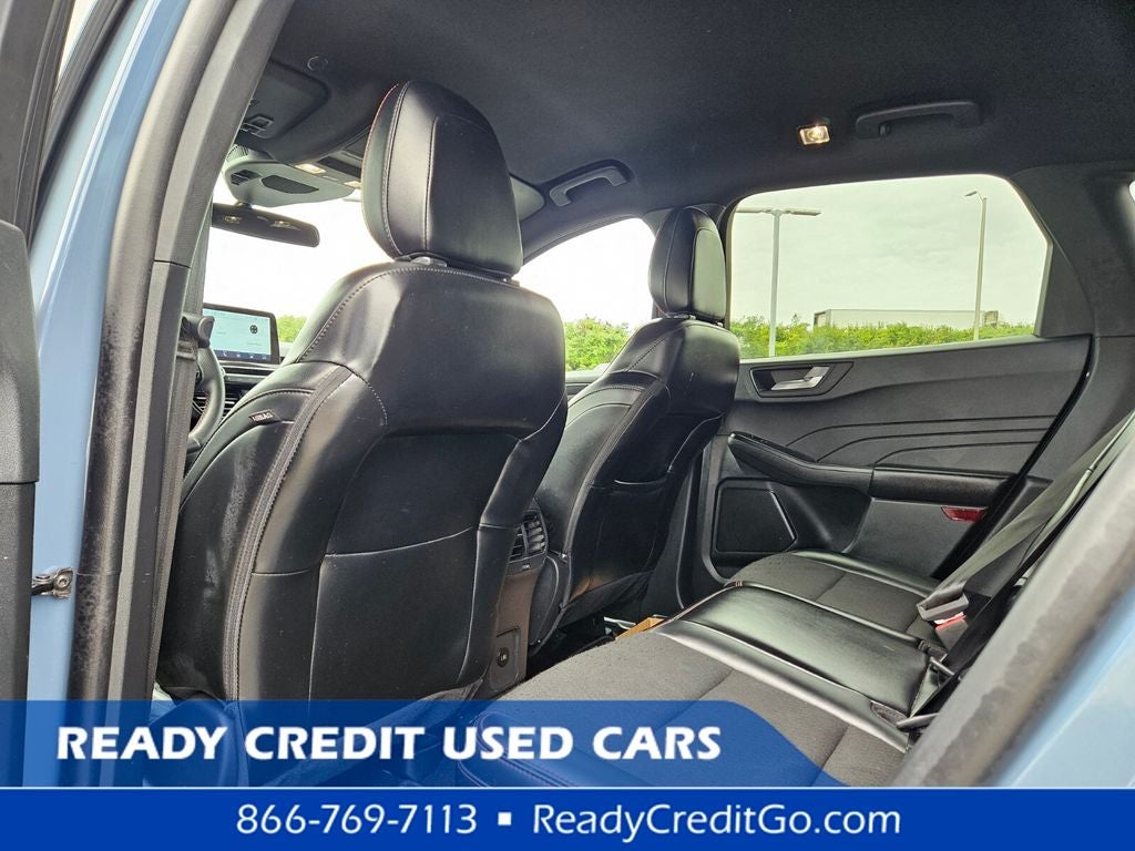 2025 Ford Escape ST-Line Select
