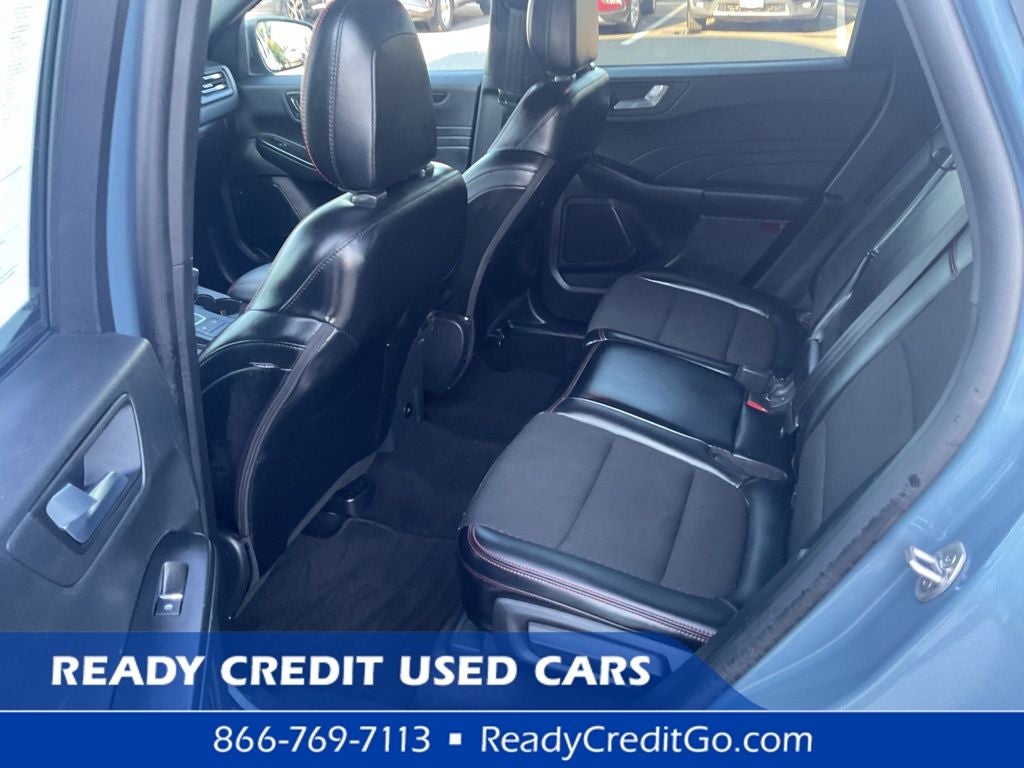 2025 Ford Escape ST-Line Select
