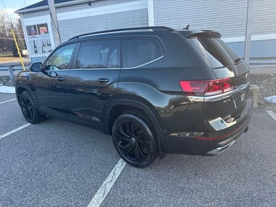 2022 Volkswagen Atlas 3.6L V6 SE w/Technology