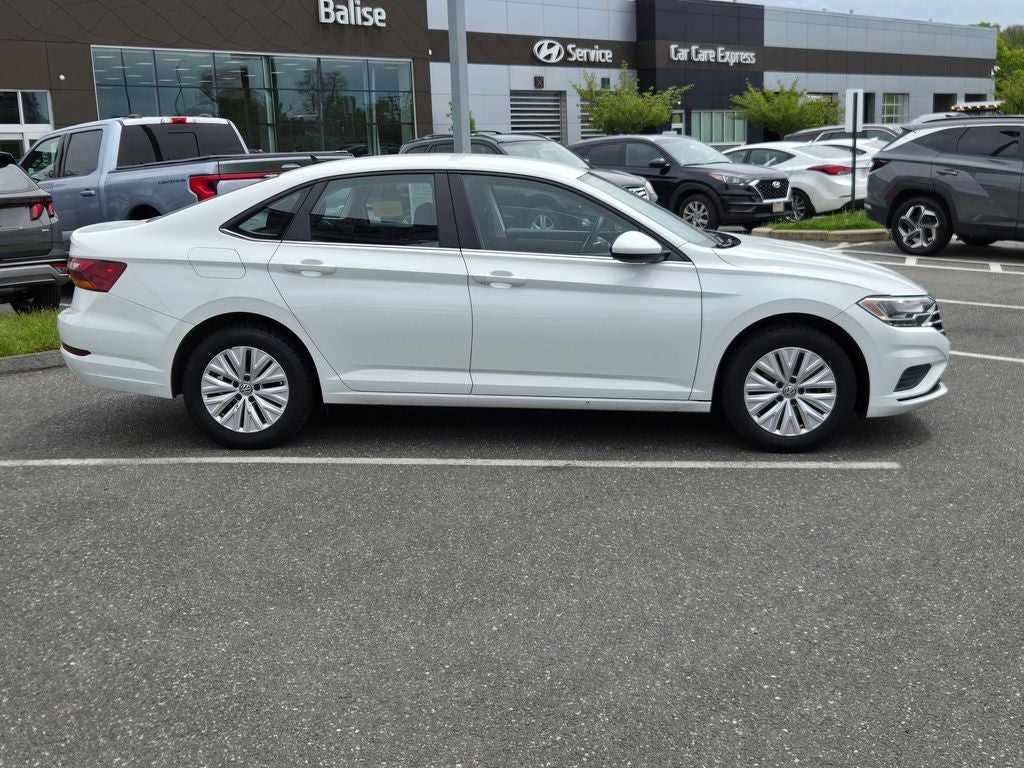 2019 Volkswagen Jetta Base