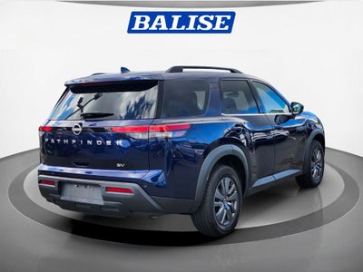 2024 Nissan Pathfinder SV