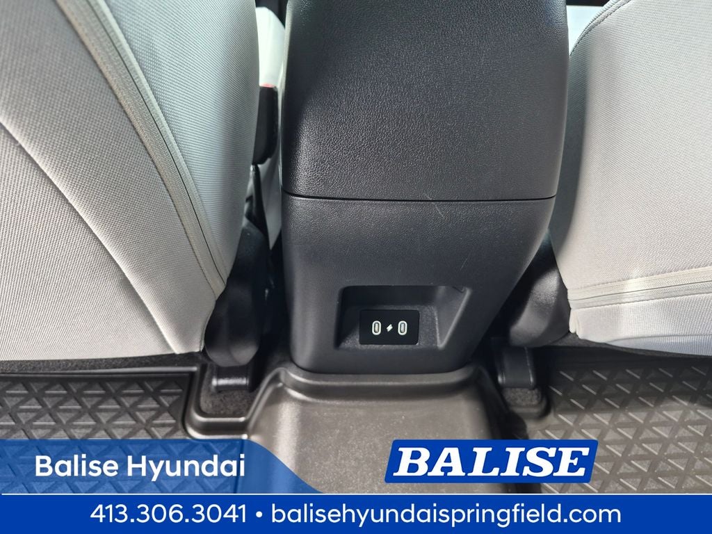 2025 Hyundai Santa Cruz SE