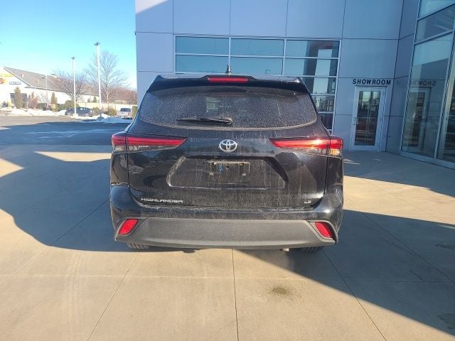2023 Toyota Highlander LE