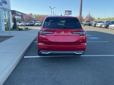 2025 Mitsubishi Outlander SE