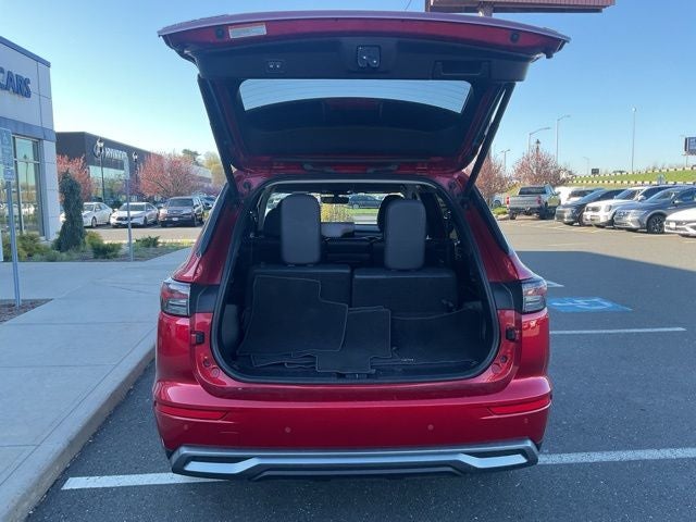 2025 Mitsubishi Outlander SE