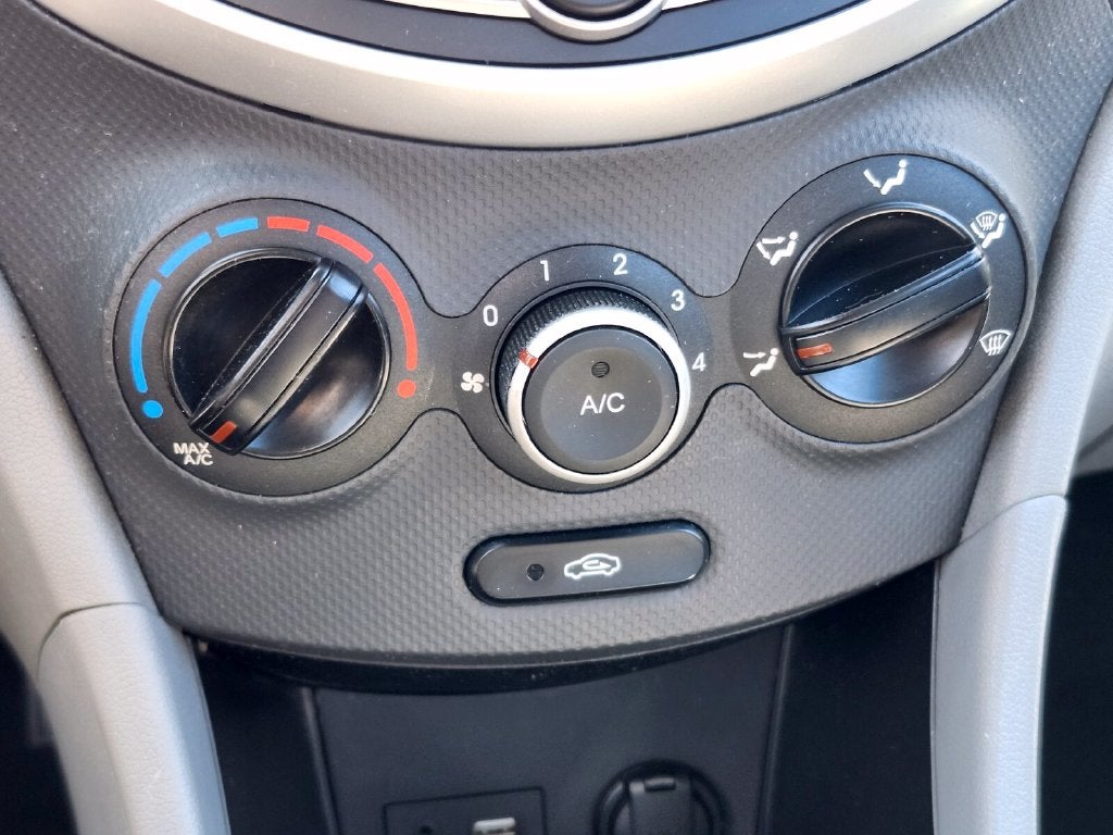 2014 Hyundai Accent GLS