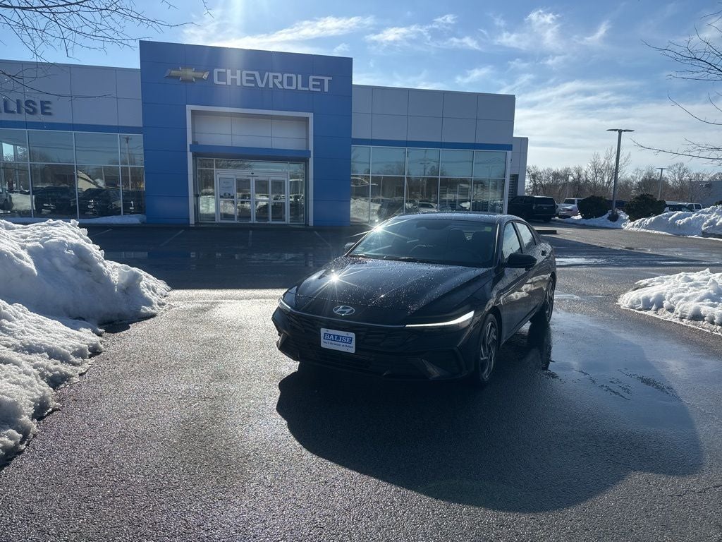 2025 Hyundai Elantra SEL Sport