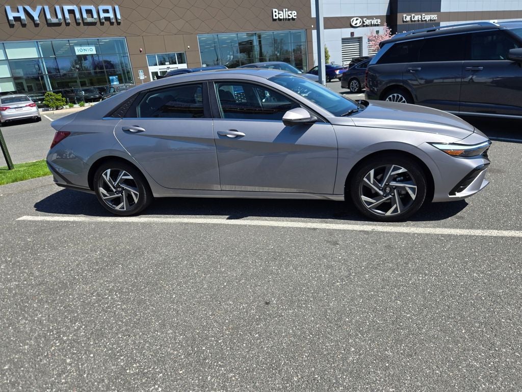 2024 Hyundai Elantra Limited