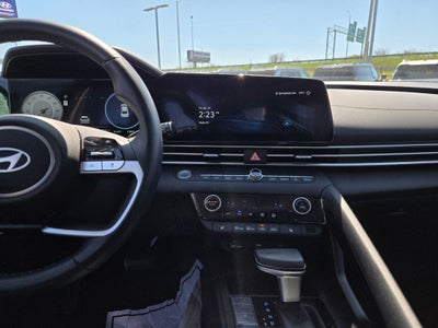 2024 Hyundai Elantra Limited