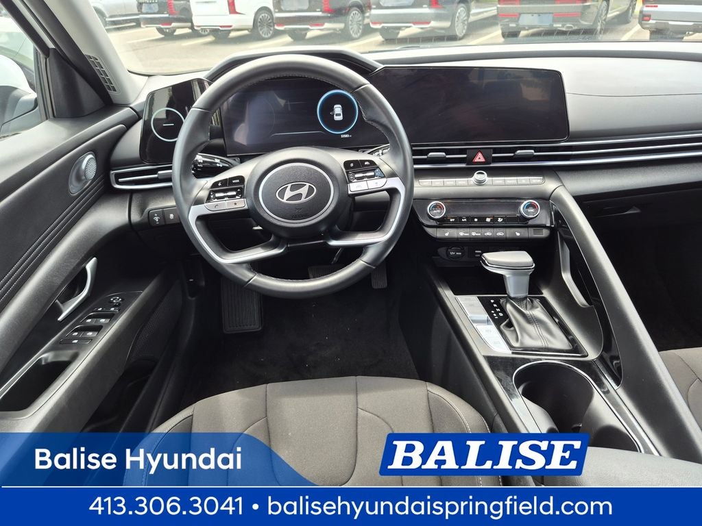 2024 Hyundai Elantra SEL - Photo 11