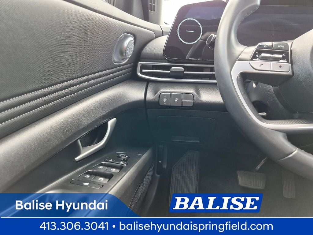 2024 Hyundai Elantra SEL - Photo 14