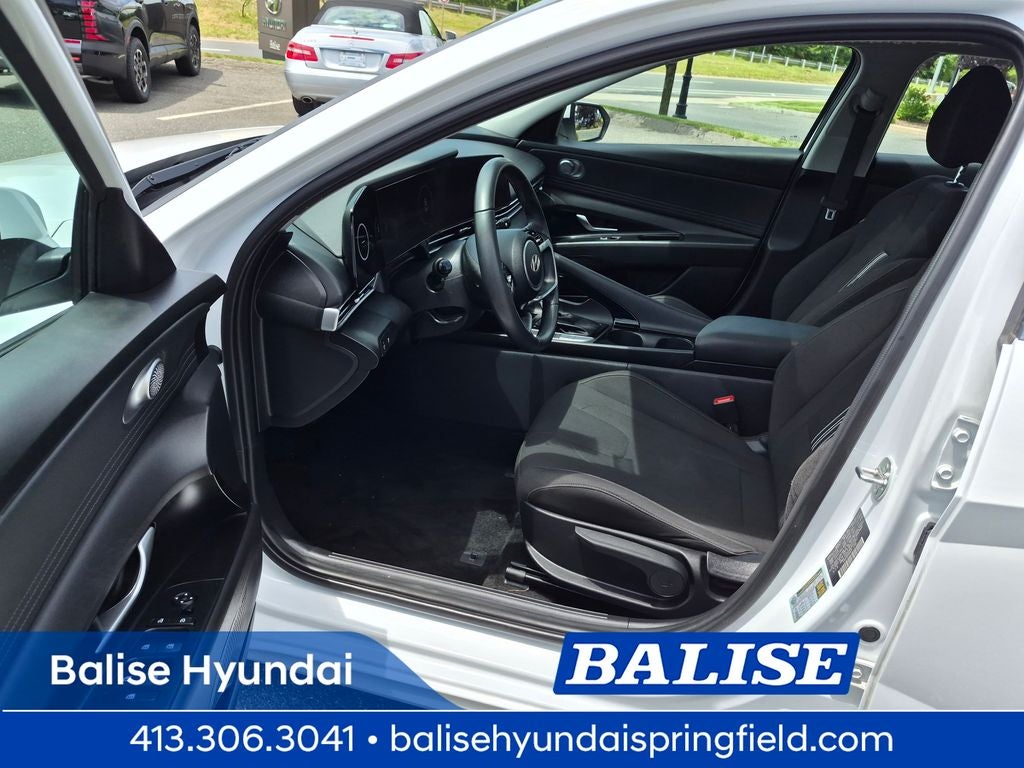 2024 Hyundai Elantra SEL - Photo 9