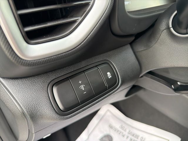 2025 Hyundai Venue SE