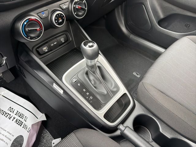 2025 Hyundai Venue SE