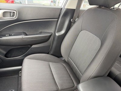 2025 Hyundai Venue SE