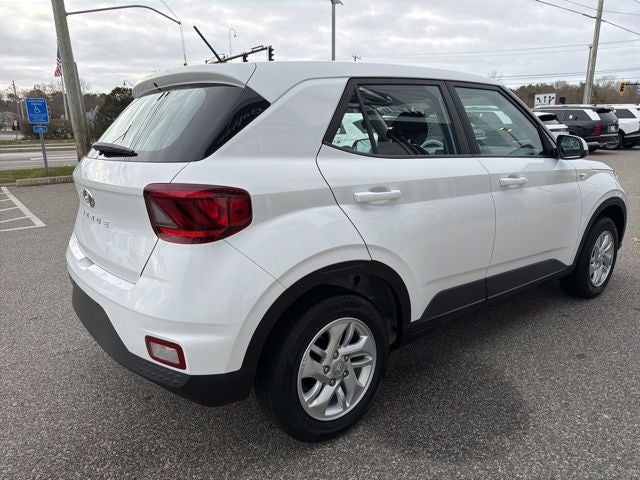 2025 Hyundai Venue SE